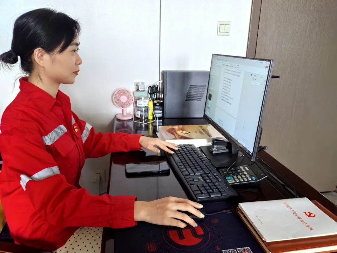 【宜化榜樣】化機公司李丹：提升素質(zhì)強技能，勇于奉獻顯擔當(圖2)